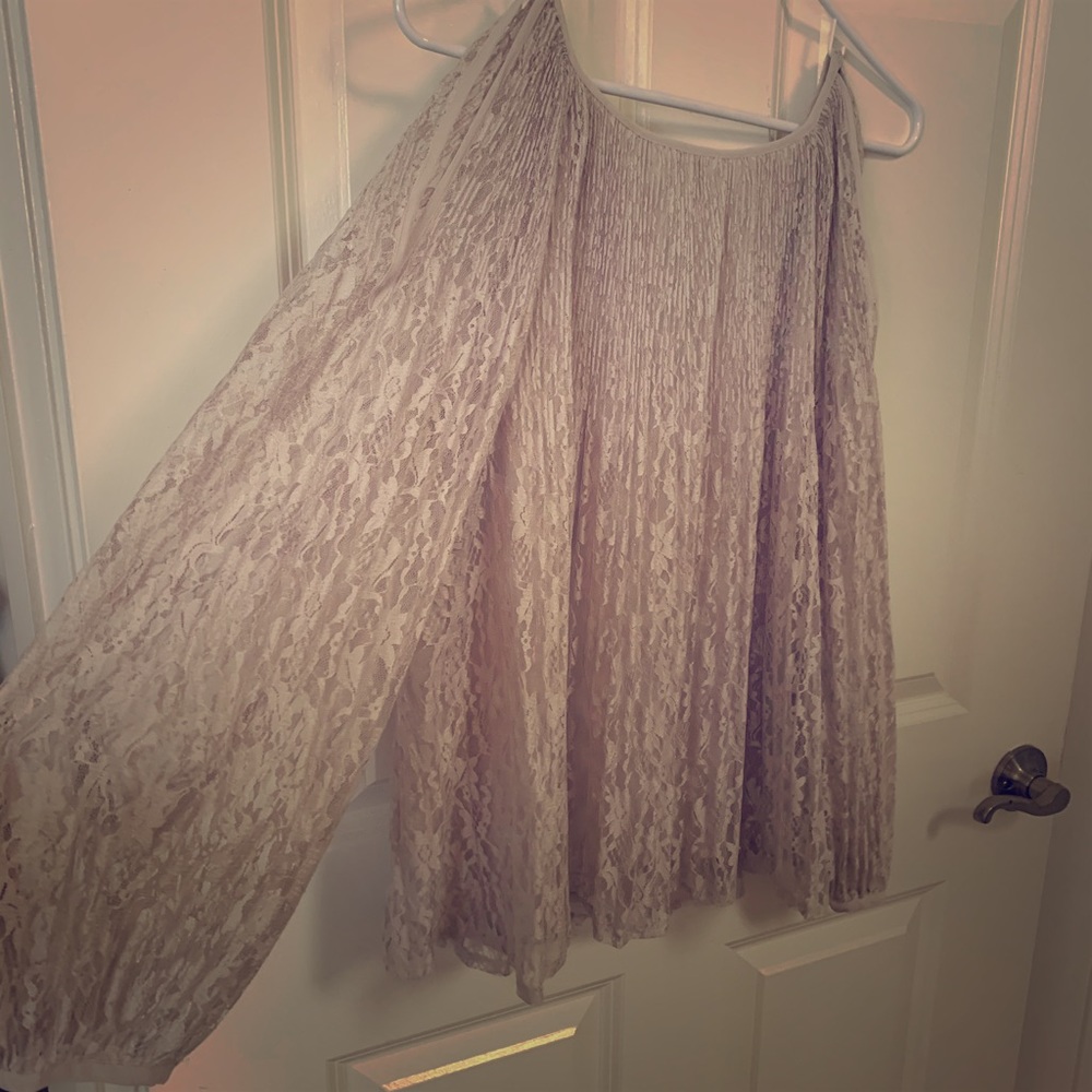 NWT Lauren Conrad Lace Pleated Cold Shoulder Top